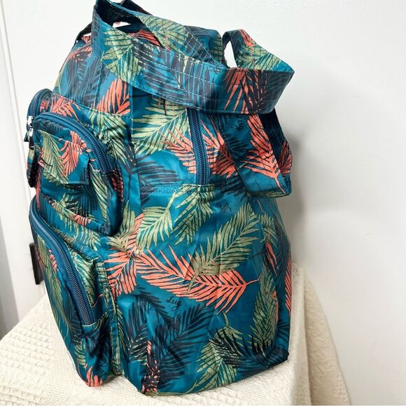 Lug Packable Puddle Jumper Tote in Tropical Ocean Print Lightweight Travel - Picture 10 of 14